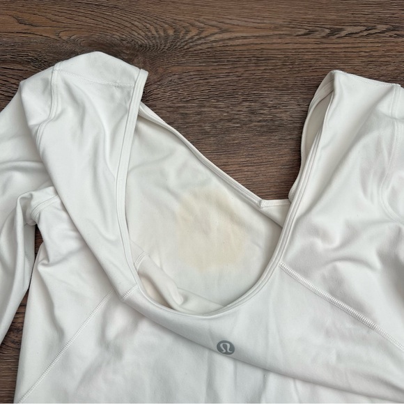 Lululemon Align V-neck Long Sleeve Top in White Size 6 Flawed* - Picture 8 of 9